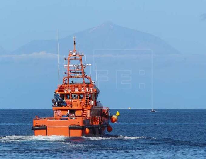 Imagen de archivo de la Guardamar Polimnia en una operación de rescate (Foto EFE / Elvira Urquijo A.)